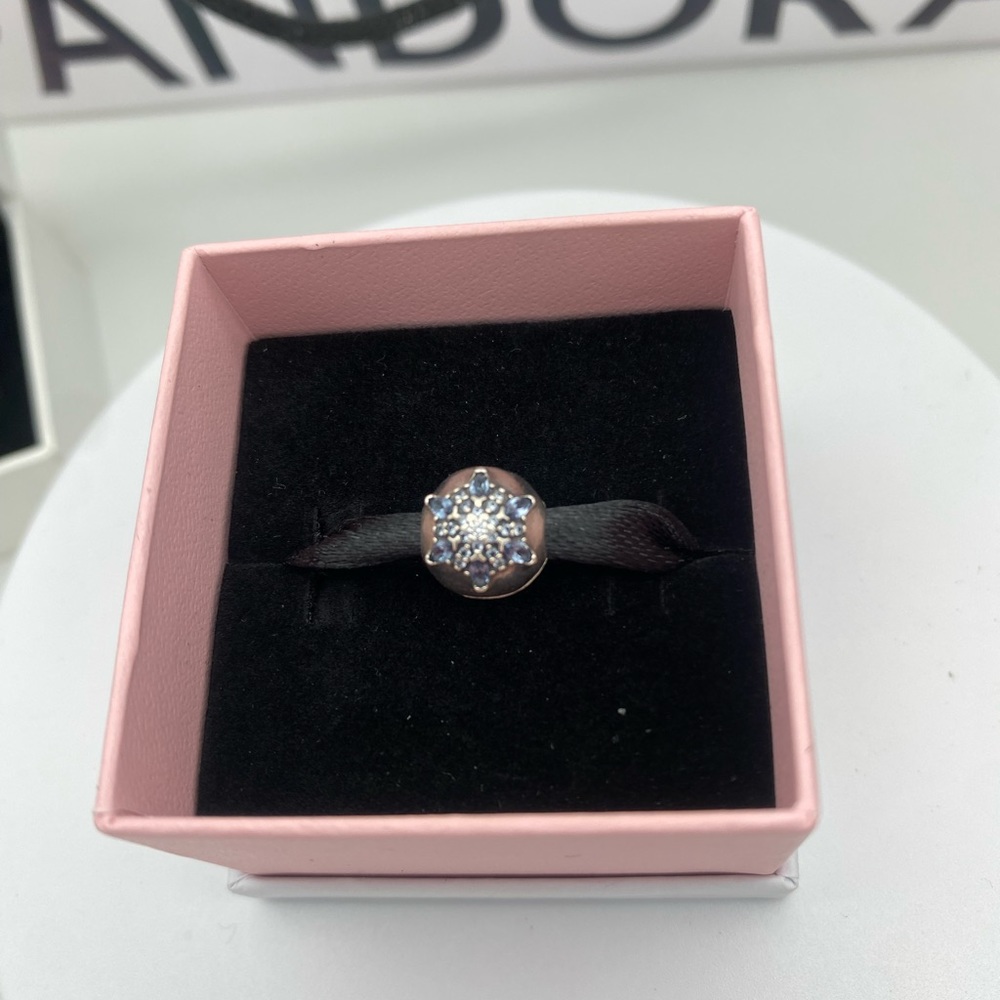 Authentic Pandora Snowflake Clasp - Picture 5 of 6